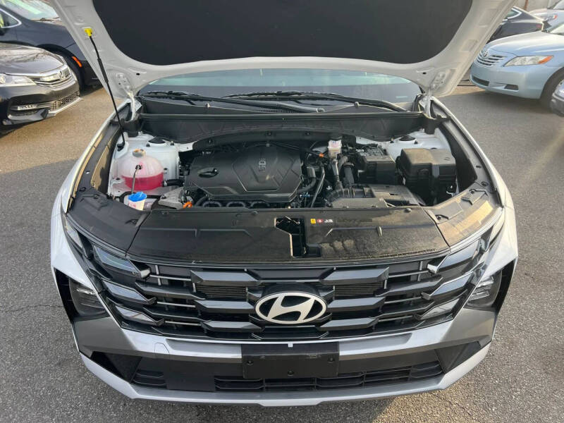 2025 Hyundai Tucson SE