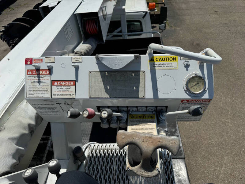 2014 Freightliner M2 106