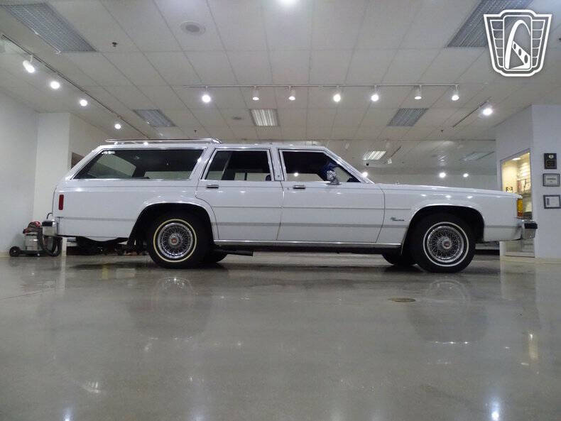 1985 Ford LTD Crown Victoria