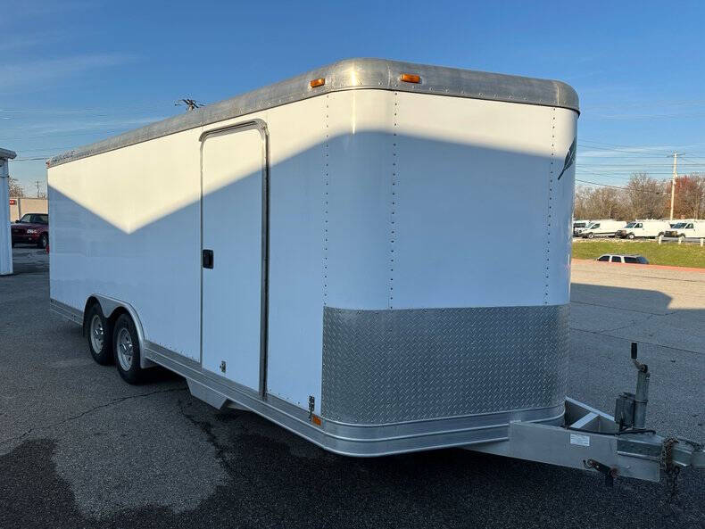 2002 Featherlite Trailer Trailer