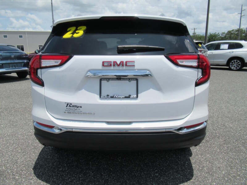 2023 GMC Terrain SLT