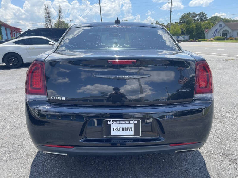 2020 Chrysler 300 Touring