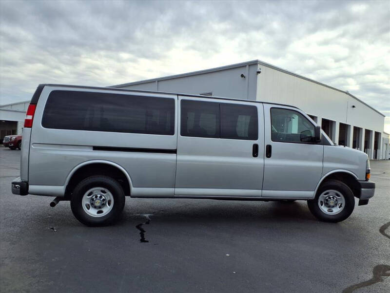 2024 Chevrolet Express LS 3500