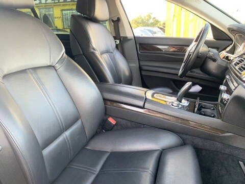 2011 BMW 7 Series 750Li