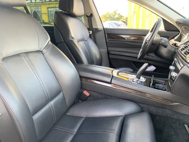 2011 BMW 7 Series 750Li