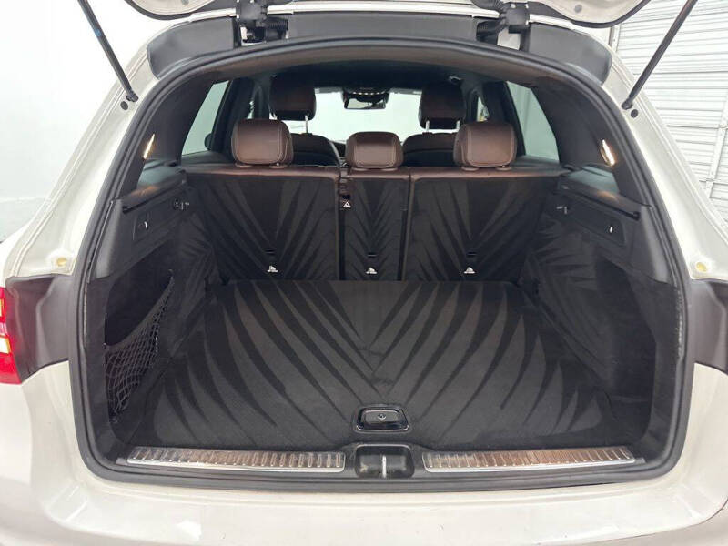 2017 Mercedes-Benz GLC GLC 300