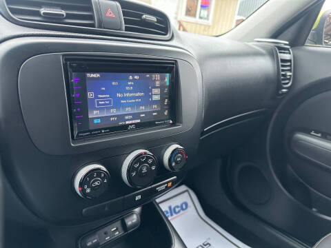 2015 Kia Soul +