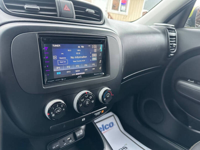 2015 Kia Soul +