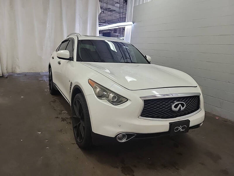2017 Infiniti QX70