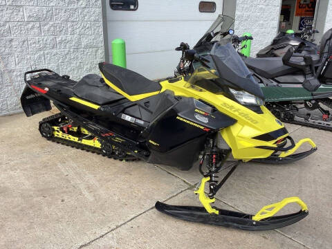 2022 Ski-Doo Renegade® X® Rotax&#