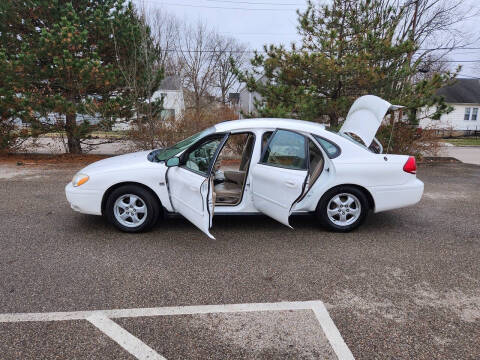 2004 Ford Taurus SES