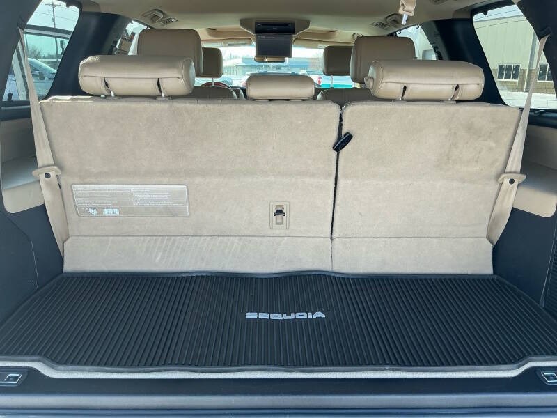 2017 Toyota Sequoia Platinum