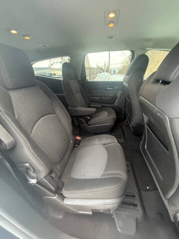 2017 Chevrolet Traverse LT