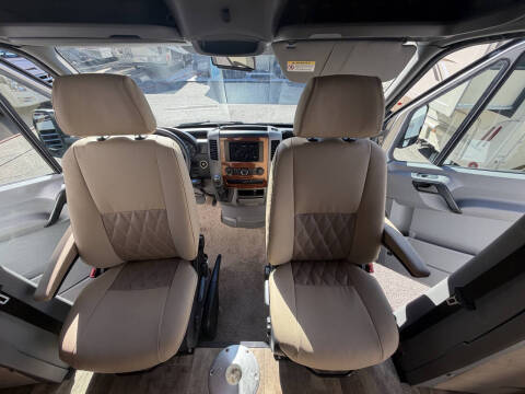 2017 Forest River Sunseeker MBS