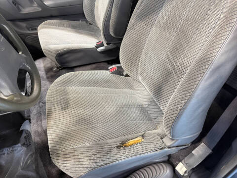 1995 Toyota Previa DX