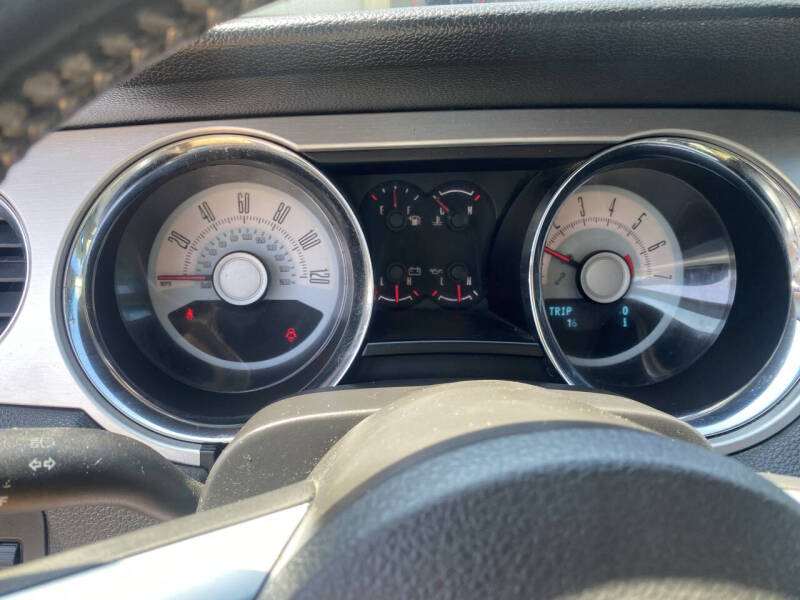 2010 Ford Mustang V6