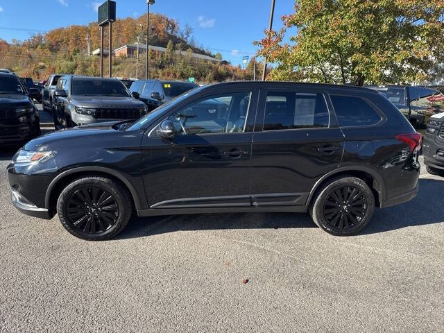 2020 Mitsubishi Outlander LE