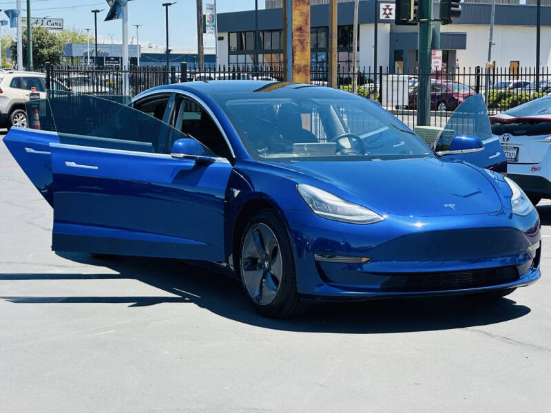 2020 Tesla Model 3 Standard Range Plus