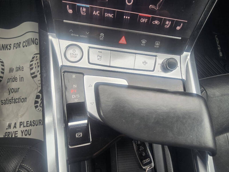 2019 Audi e-tron quattro Premium Plus