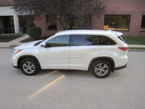 2016 Toyota Highlander LE