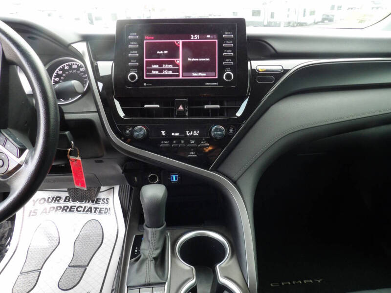 2022 Toyota Camry LE