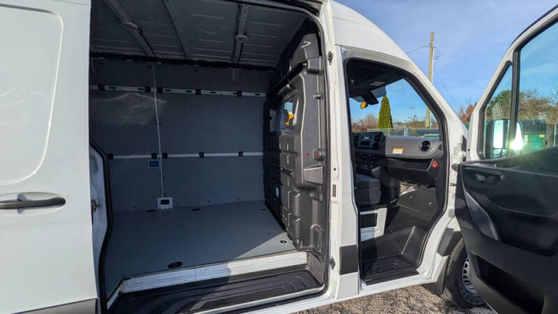 2021 Freightliner Sprinter 2500