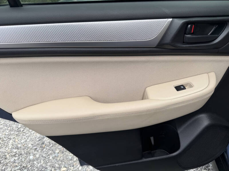 2017 Subaru Outback 2.5i