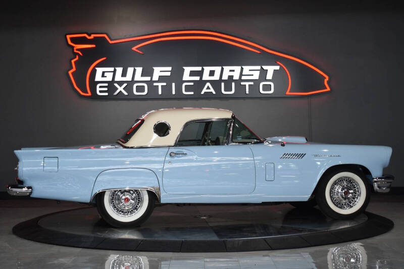 1957 Ford Thunderbird