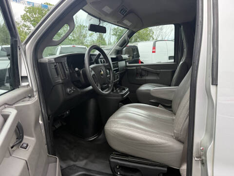 2020 Chevrolet Express LS 3500