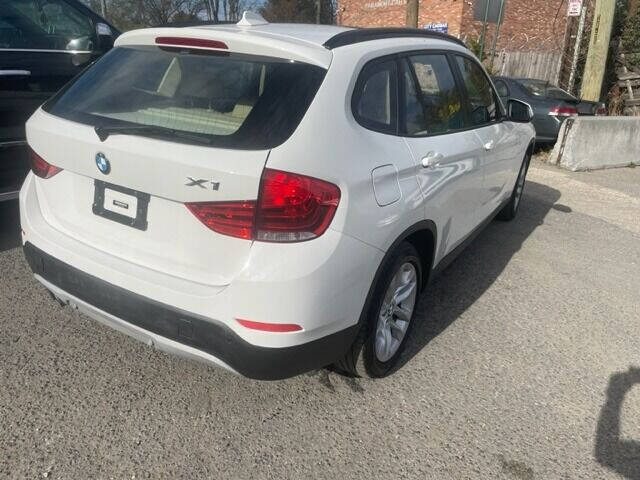 2015 BMW X1 28i photo 7