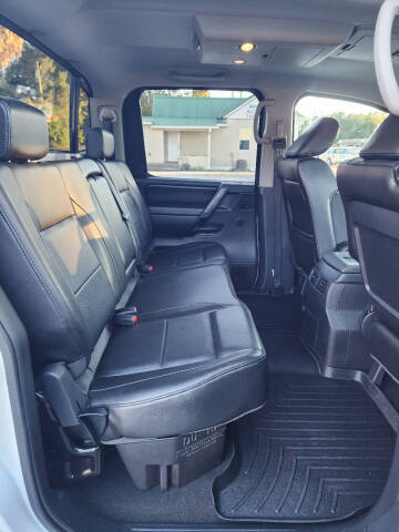 2011 Nissan Titan SL