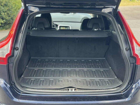 2016 Volvo XC60 T5 Premier