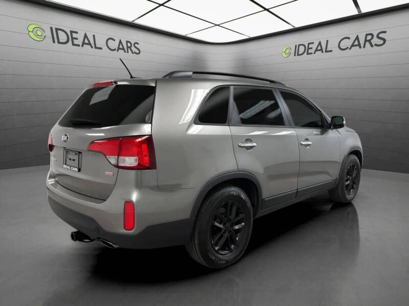 2015 Kia Sorento LX