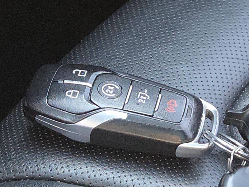 2017 Ford F-150 Platinum