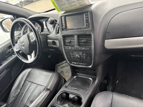 2012 Dodge Grand Caravan R/T