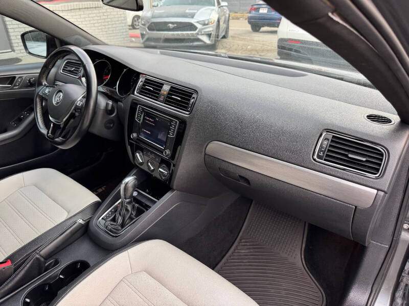 2016 Volkswagen Jetta 1.8T Sport