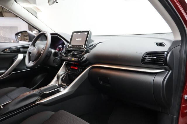 2024 Mitsubishi Eclipse Cross LE