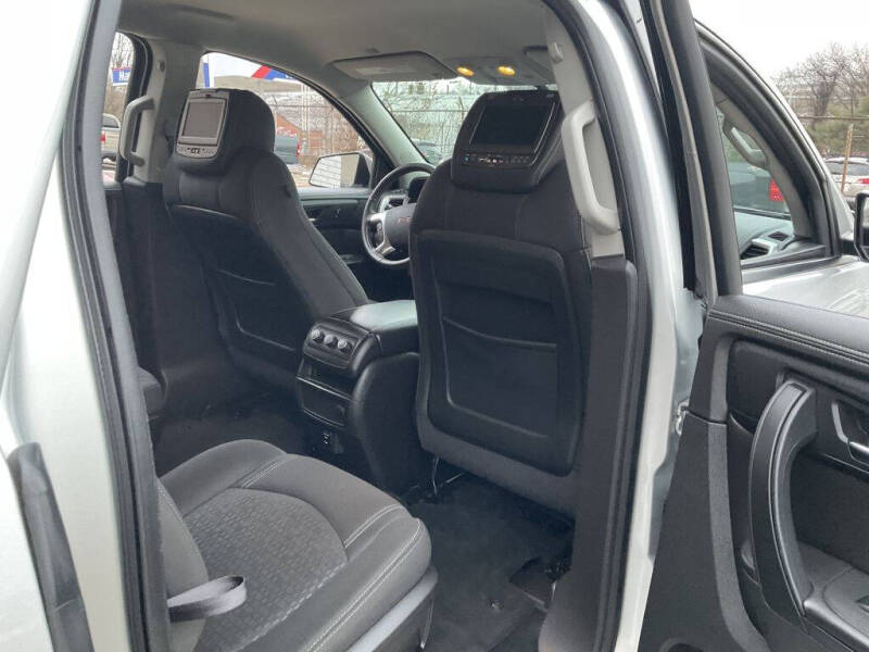 2015 GMC Acadia SLE-2