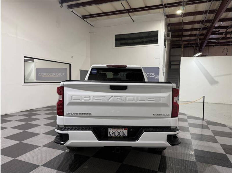 2024 Chevrolet Silverado 1500 Custom