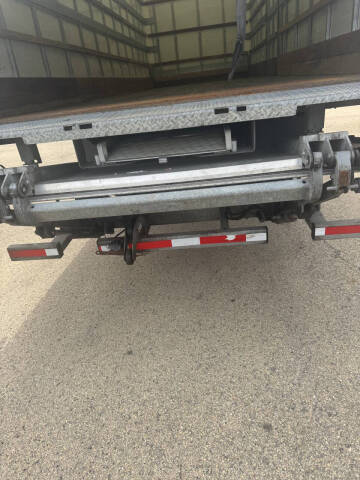 2022 Freightliner M2 106