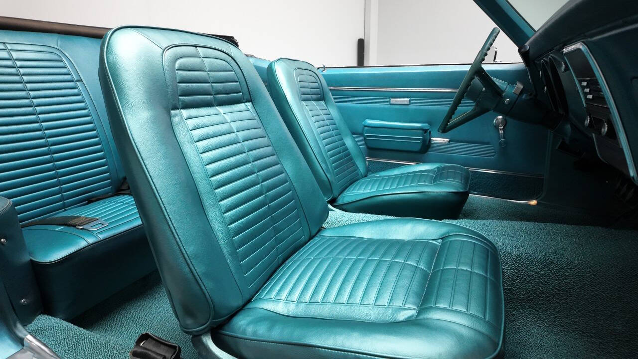 1968 Pontiac Firebird 47