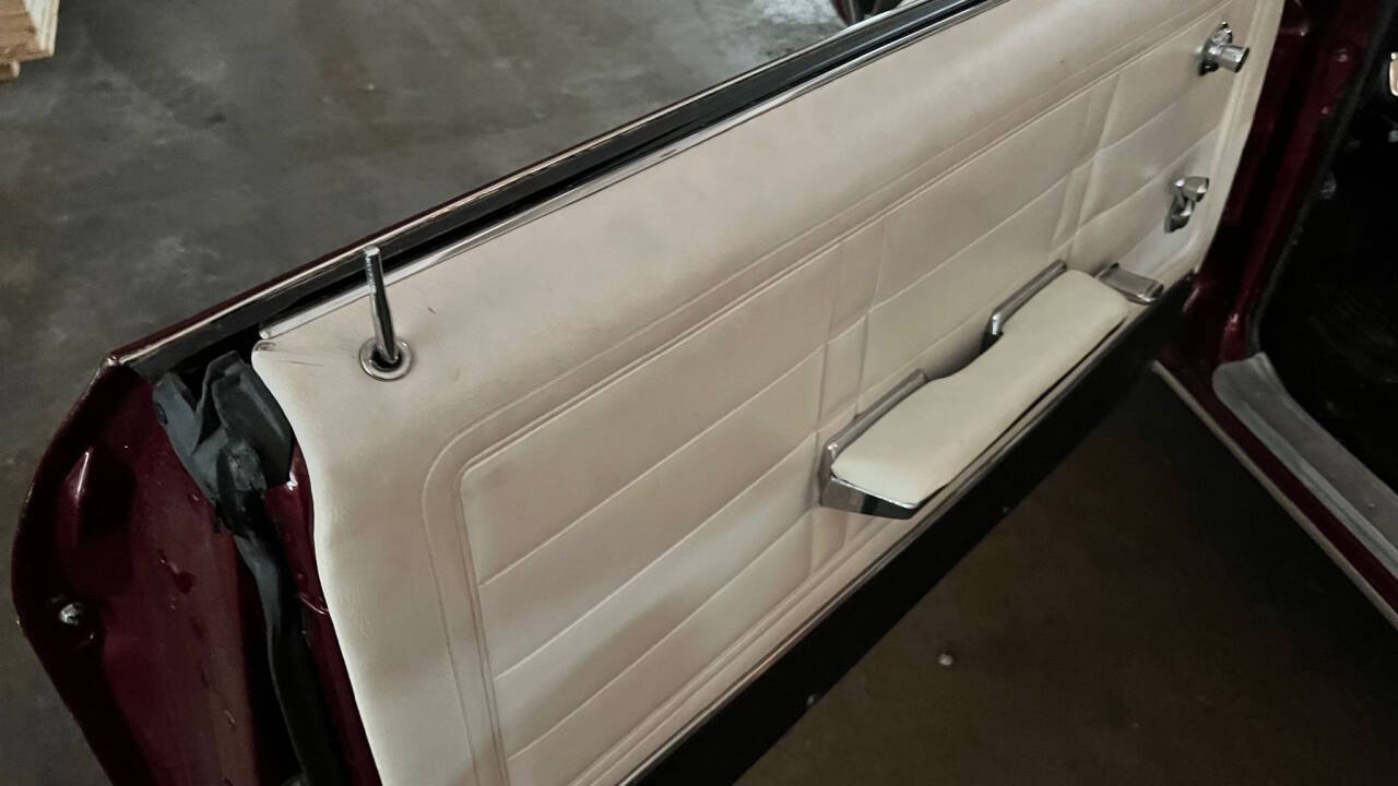 1966 Chevrolet Impala 43