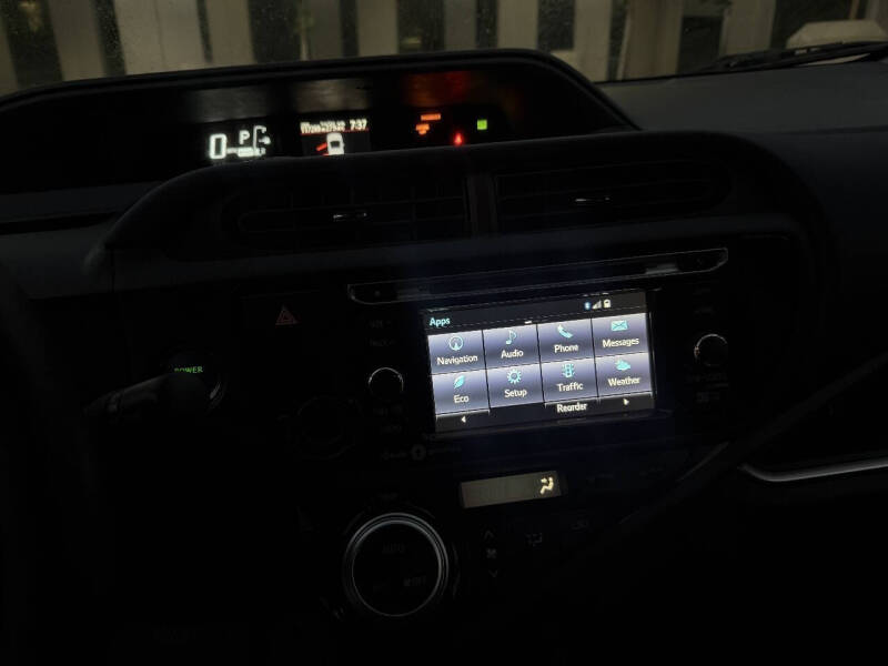 2015 Toyota Prius c Three