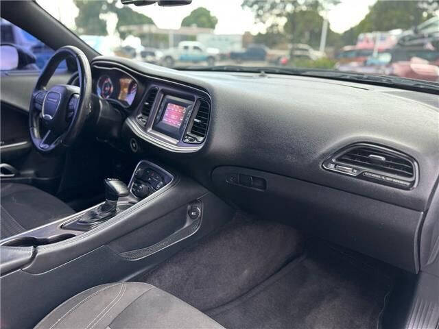 2016 Dodge Challenger SXT