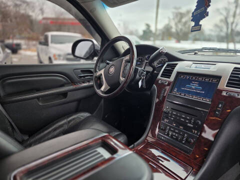 2012 Cadillac Escalade Luxury