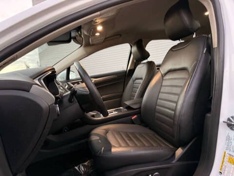 2017 Ford Fusion Hybrid SE