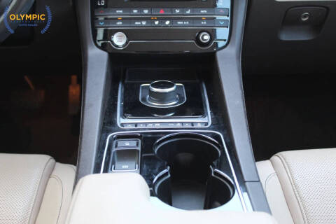 2017 Jaguar F-PACE 35t Prestige
