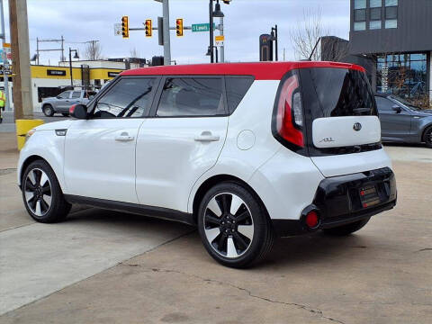 2016 Kia Soul +