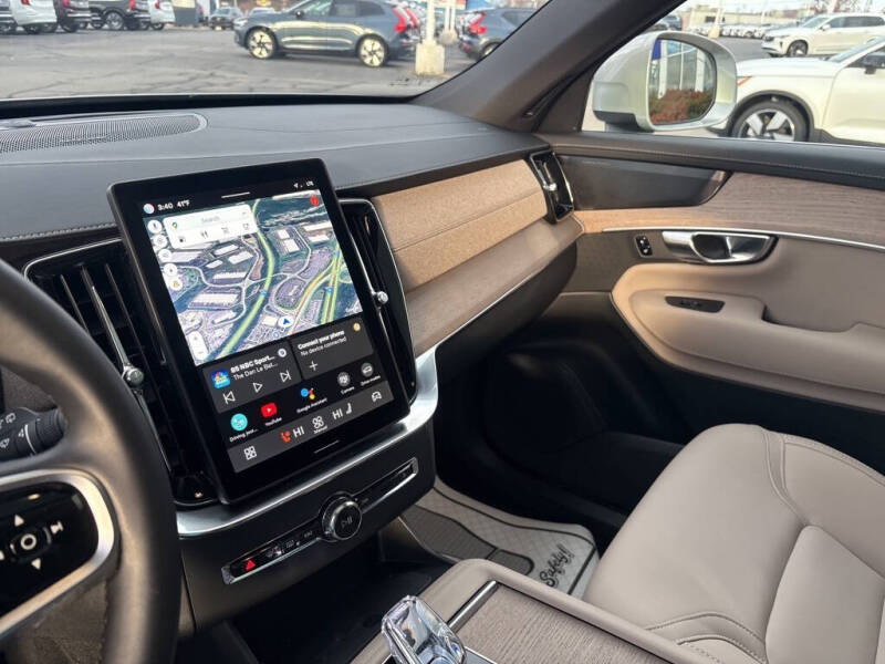 2025 Volvo XC90 B6 Plus Bright Theme 7P