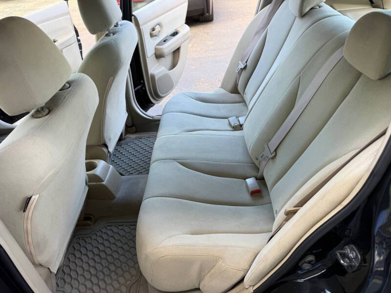 2009 Nissan Versa 1.8 S